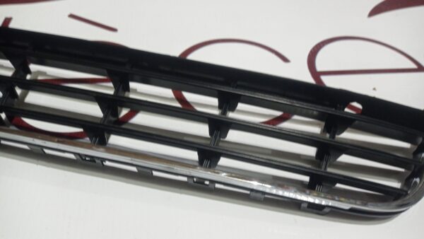 GRILLE CENTRALE PARCHOC VOLKSWAGEN GOLF 6 MK6 CROM