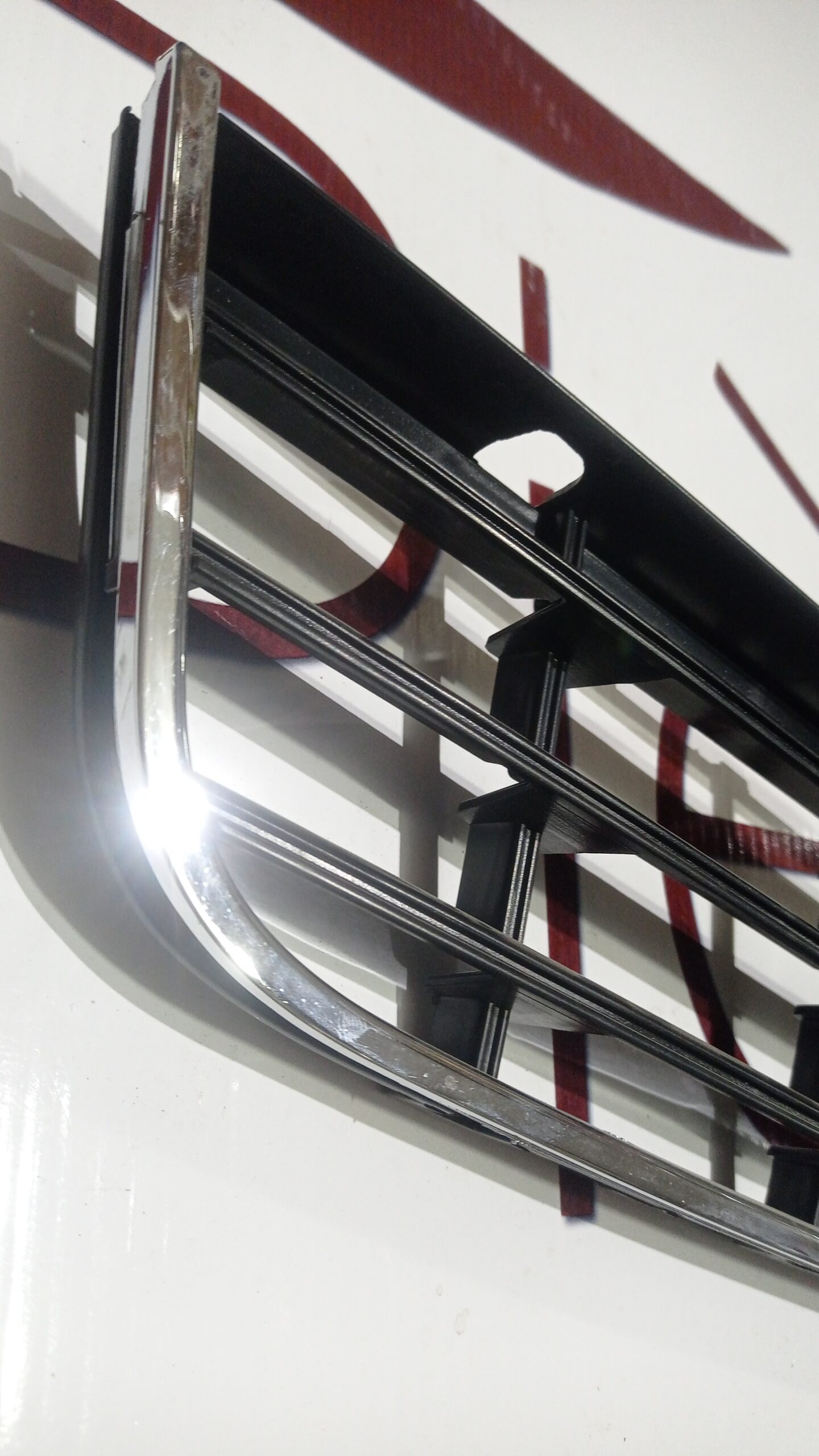 GRILLE CENTRALE PARCHOC VOLKSWAGEN GOLF 6 MK6 CROM